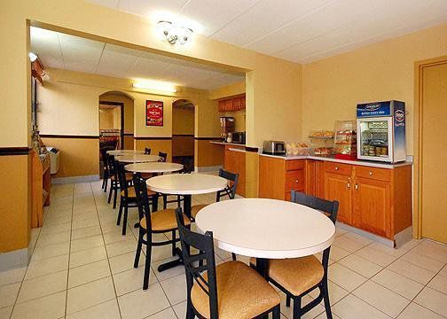Days Inn By Wyndham Hagerstown I-70 Restoran foto